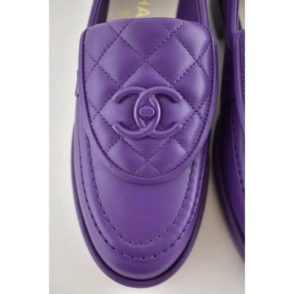 Chanel 24C Purple Leather Quilted Flap Turnlock CC Logo Moccasin Flat Loafer 36